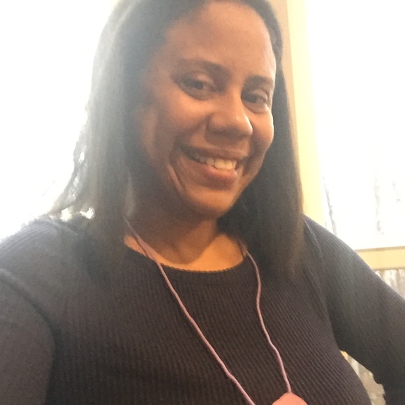 Meet your Posher, Lourdes - Picture 1 of 1